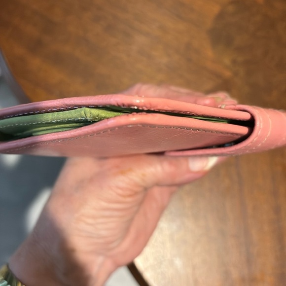 Fossil  wallet  billfold  card holder checkbook cover  leather  pink smooth NWOT - Picture 14 of 15